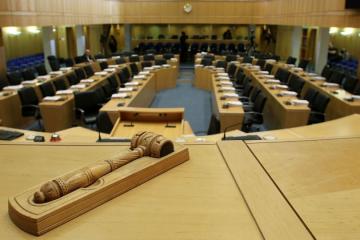 Βουλή: Κανονισμοί για προσλήψεις & τερματισμούς Συμβασιούχων ΕΦ